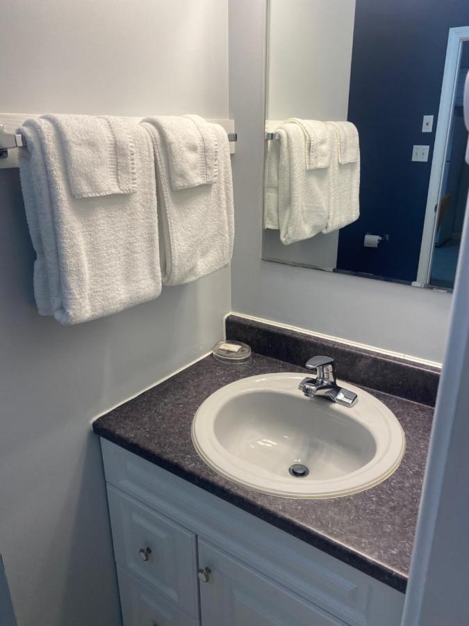 Acadia Village Resort 엘스워스 외부 사진