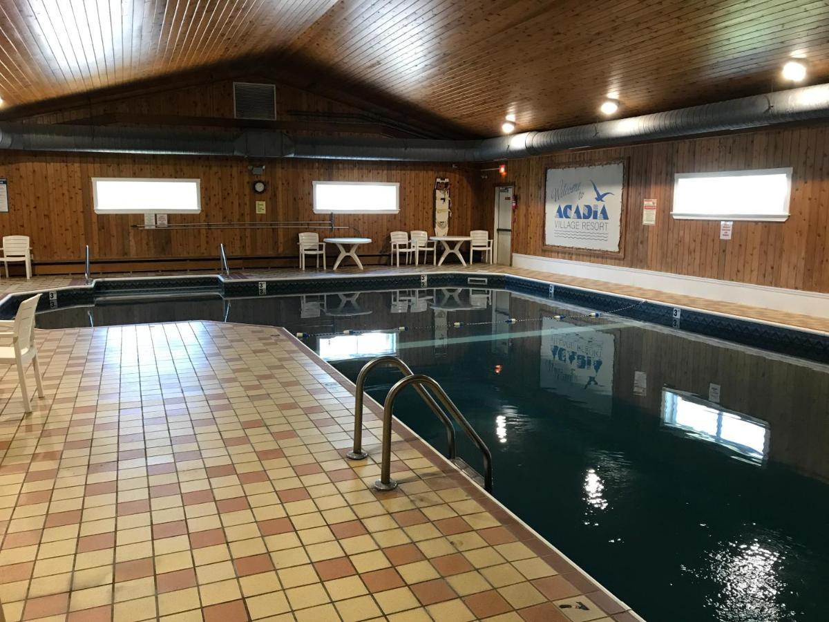 Acadia Village Resort 엘스워스 외부 사진