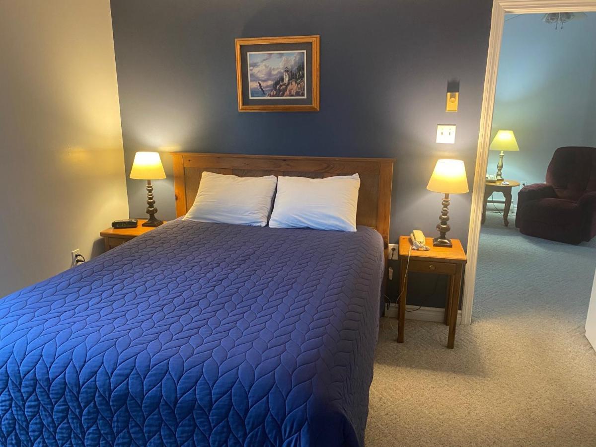 Acadia Village Resort 엘스워스 외부 사진