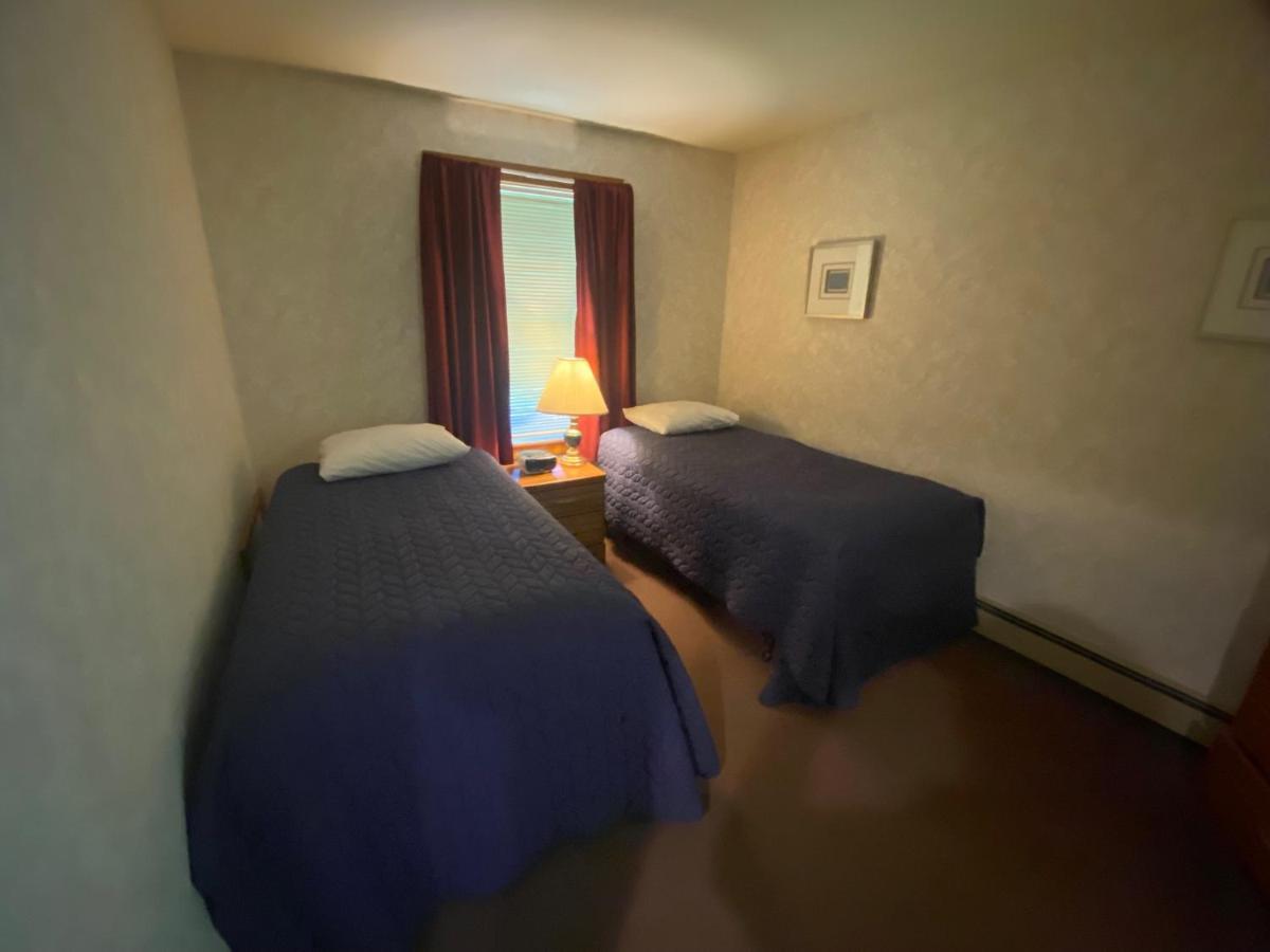 Acadia Village Resort 엘스워스 외부 사진